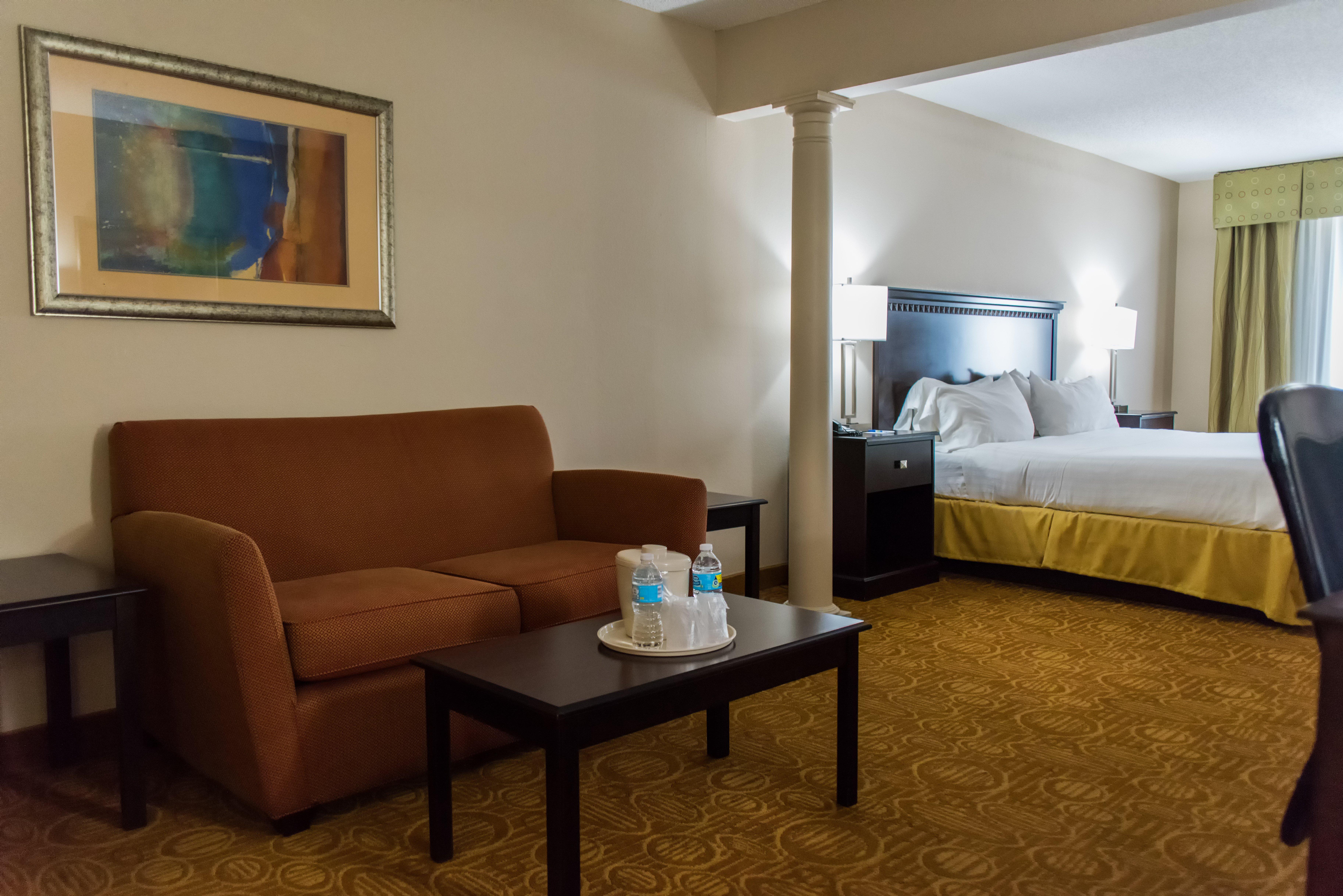 Holiday Inn Express Hotel & Suites Kinston By Ihg Exterior photo