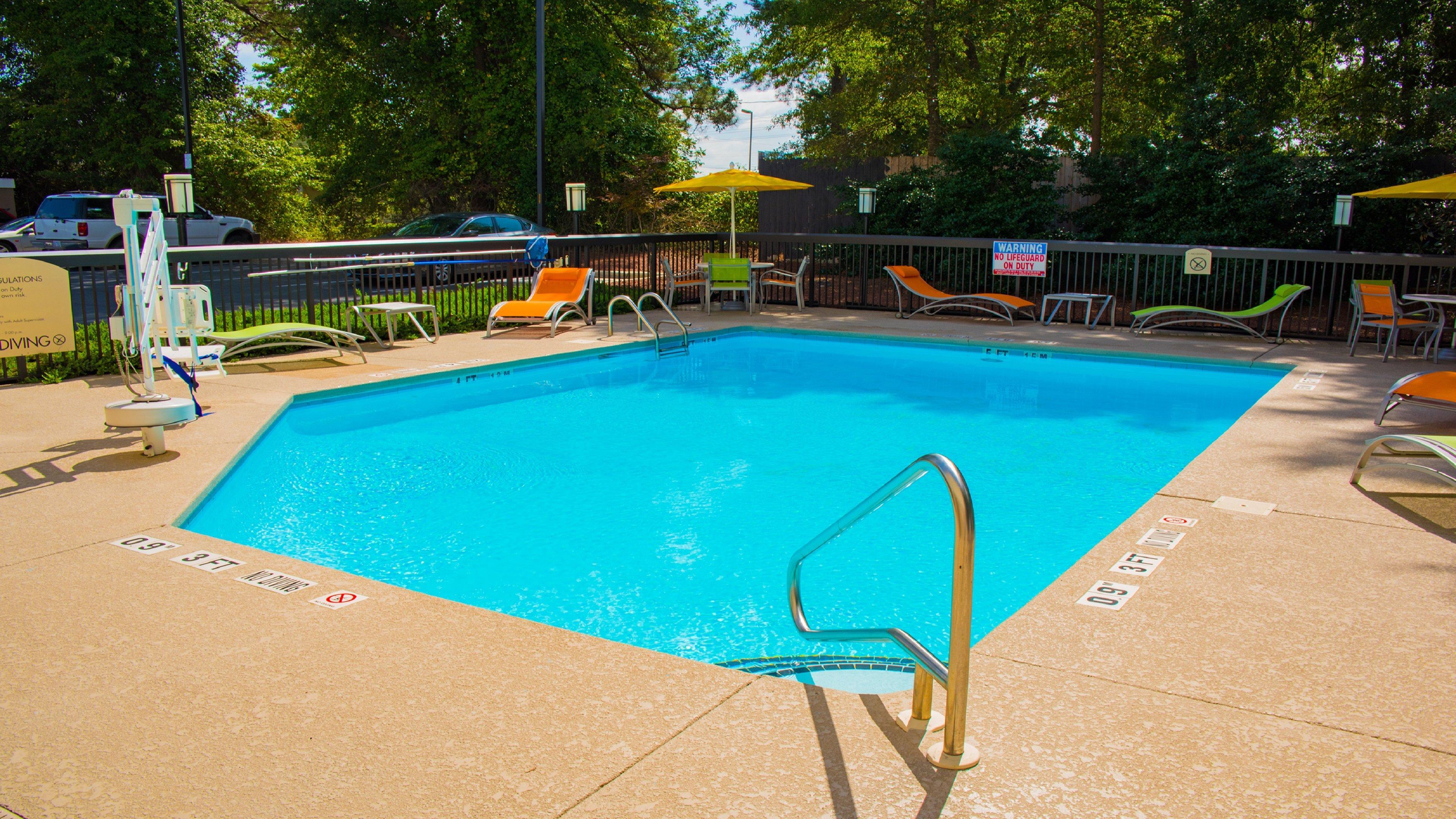 Holiday Inn Express Hotel & Suites Kinston By Ihg Exterior photo